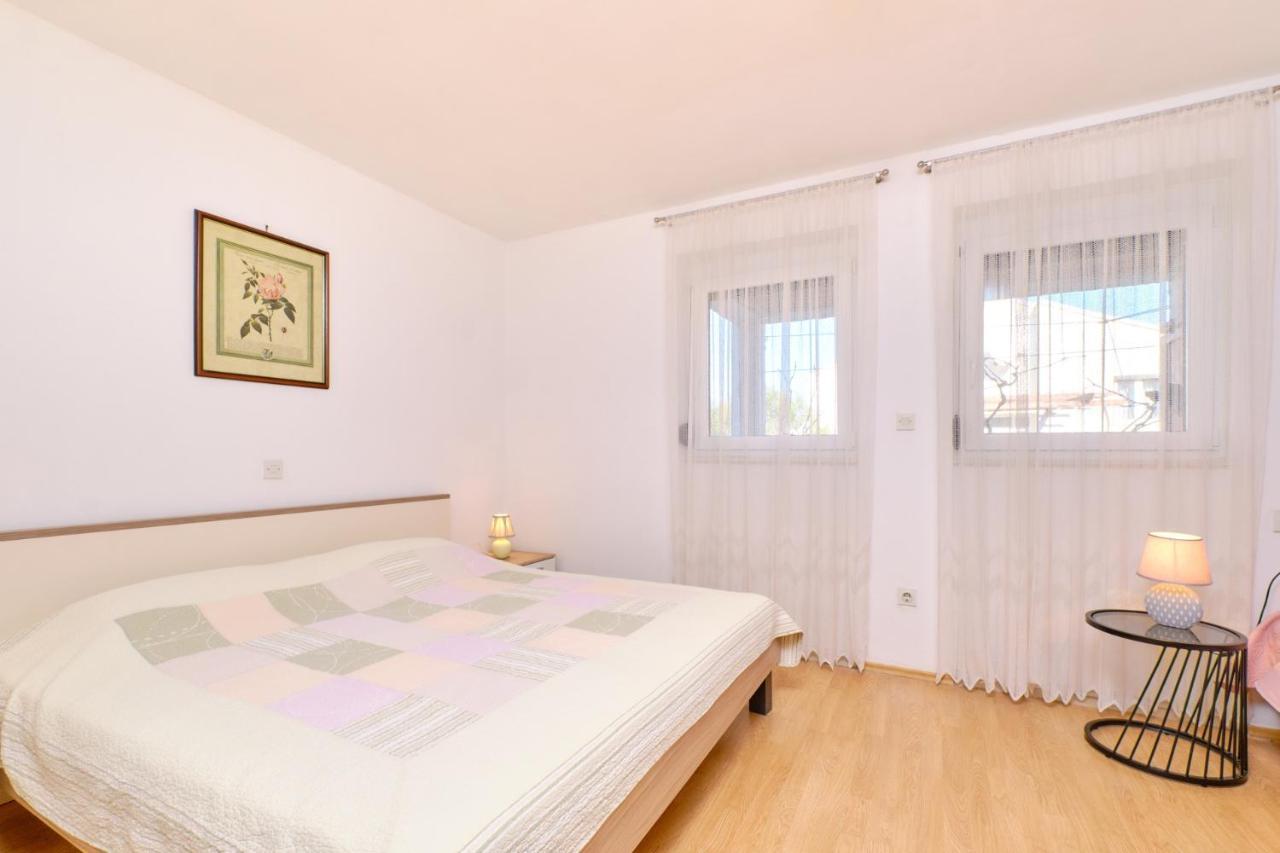 Apartments Vanda Малий Лошинь Екстер'єр фото