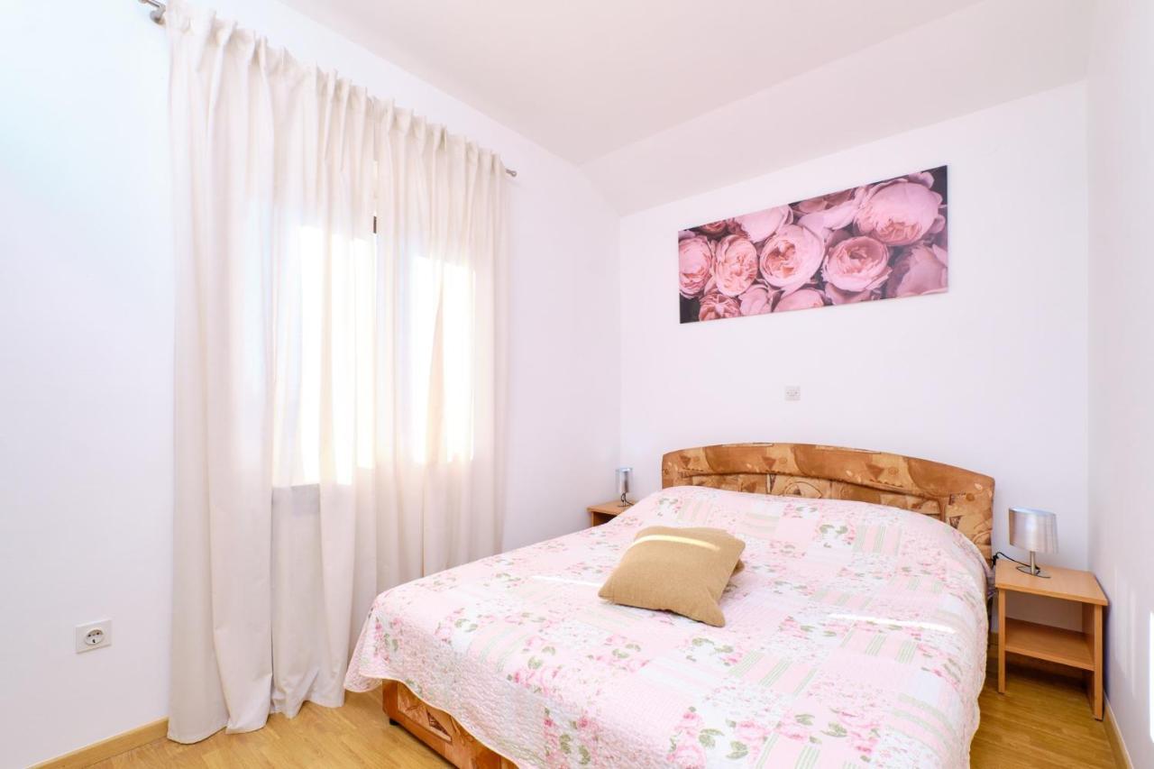 Apartments Vanda Малий Лошинь Екстер'єр фото