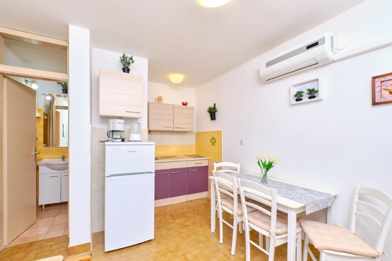 Apartments Vanda Малий Лошинь Екстер'єр фото