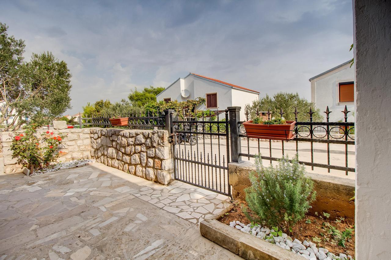 Apartments Vanda Малий Лошинь Екстер'єр фото